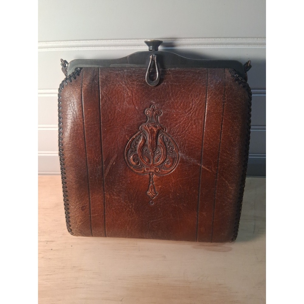 Vintage Antique Floral Decorated Tooled Leather Arts & Crafts Style Purse - Picture 4 of 6